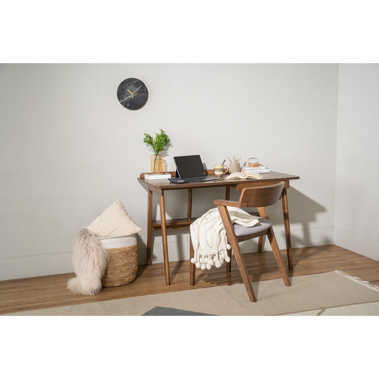 COLT Desk