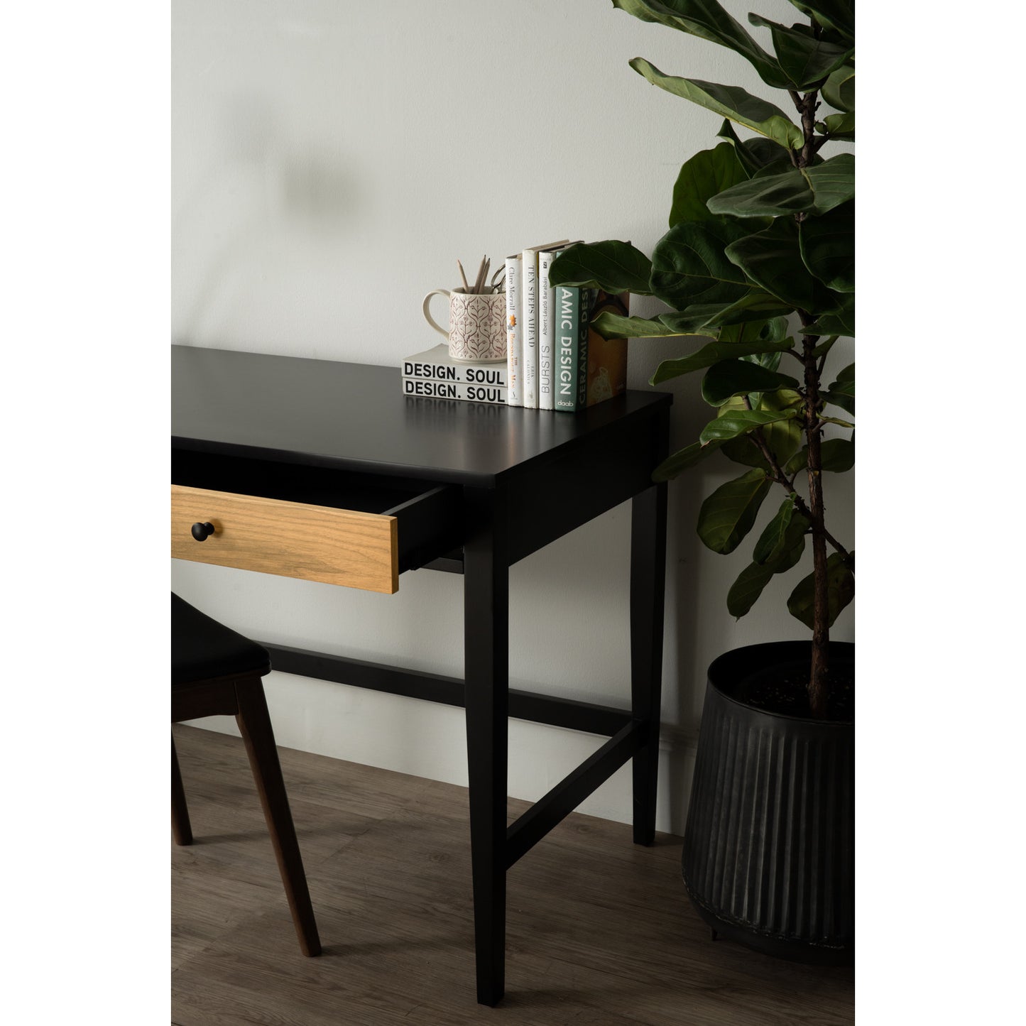 CONALL Desk