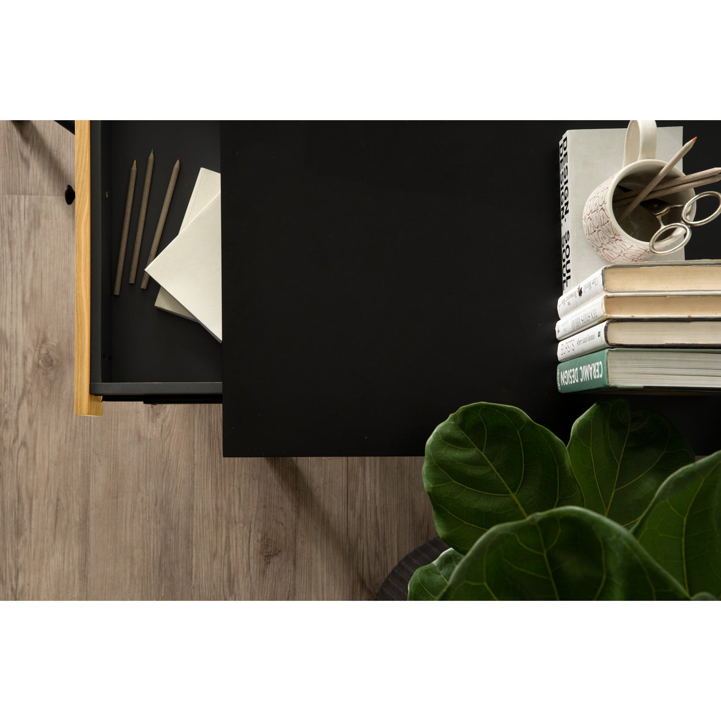 CONALL Desk
