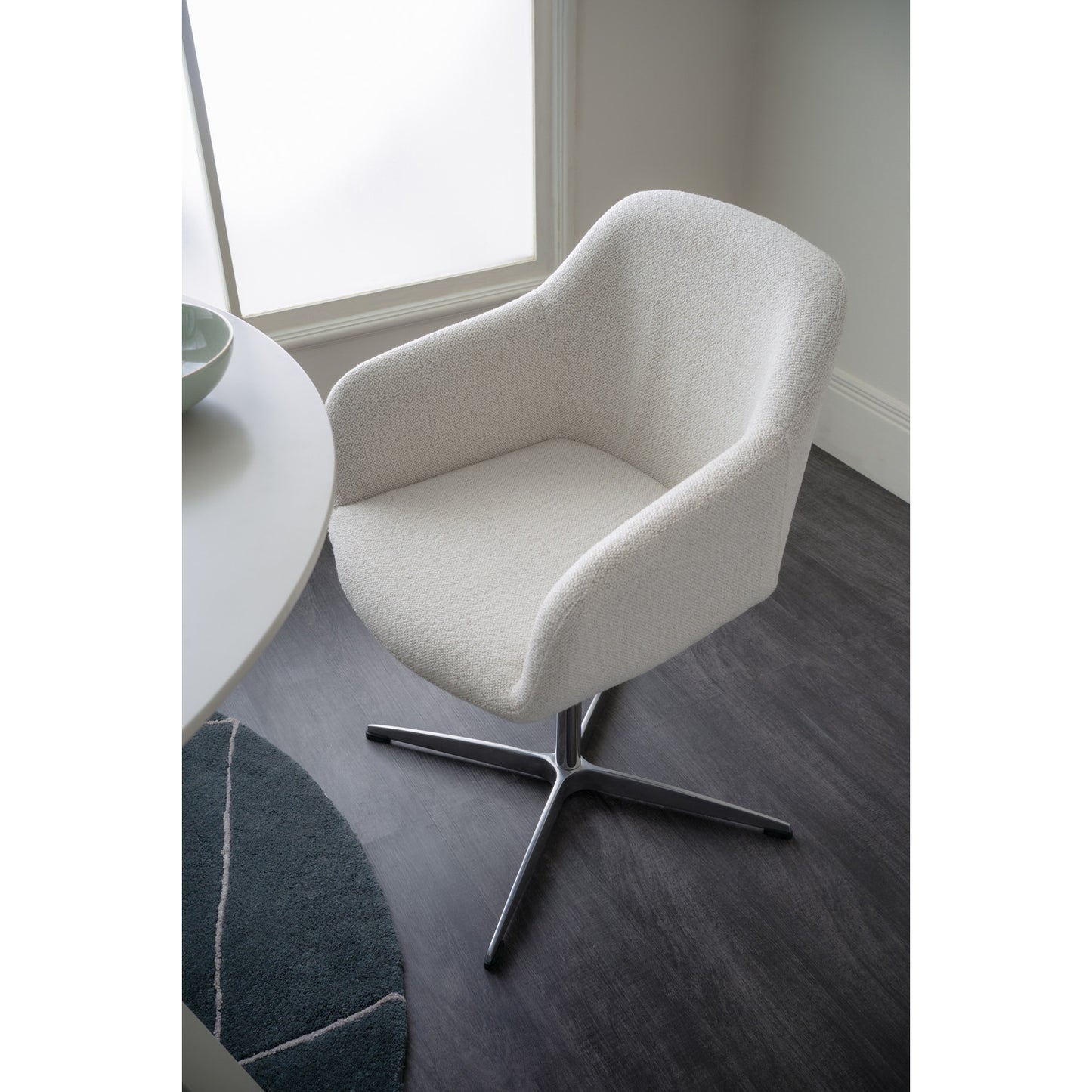 HEDI Swivel Visitor Chair