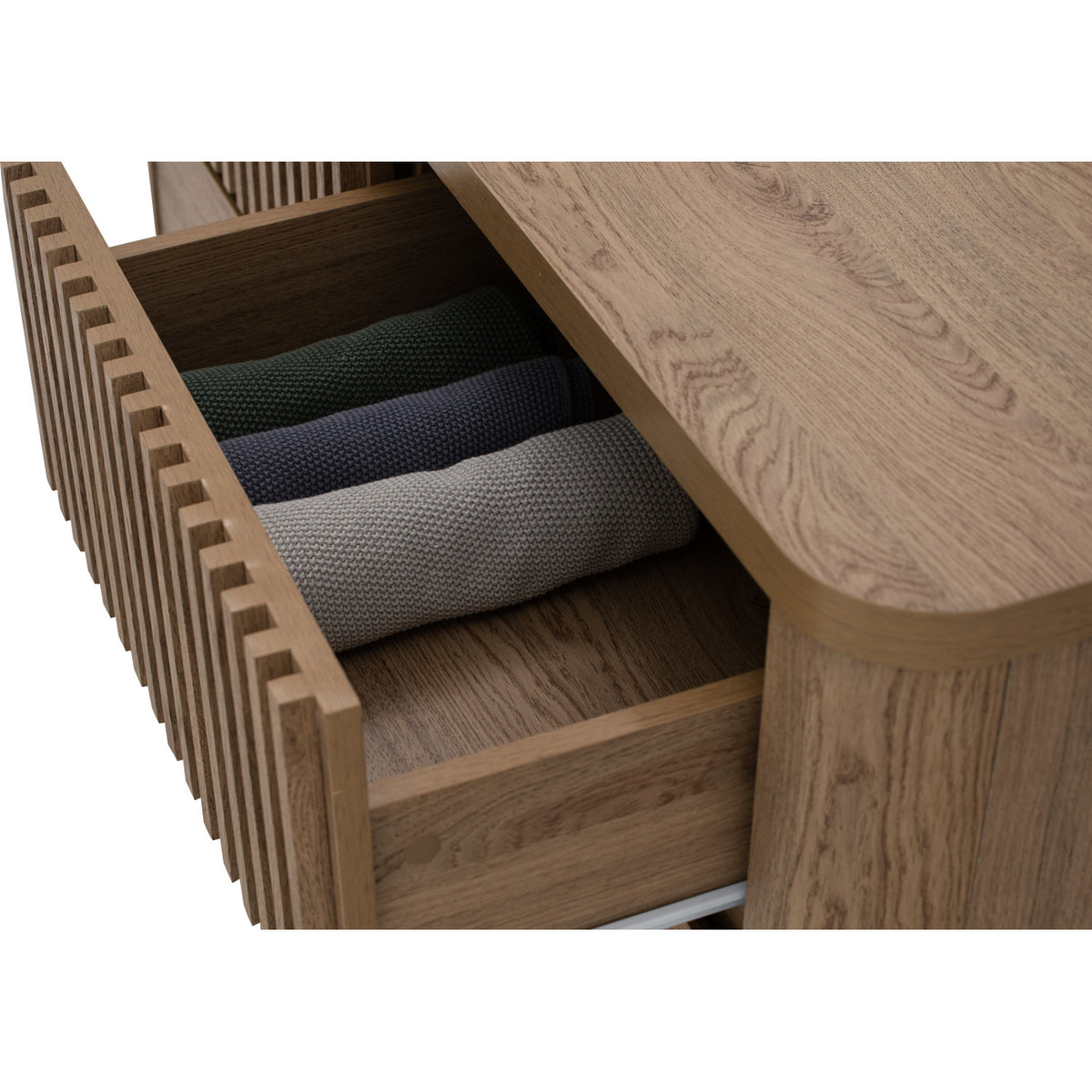 KALMAR 6 Drawer Dresser With Mirror