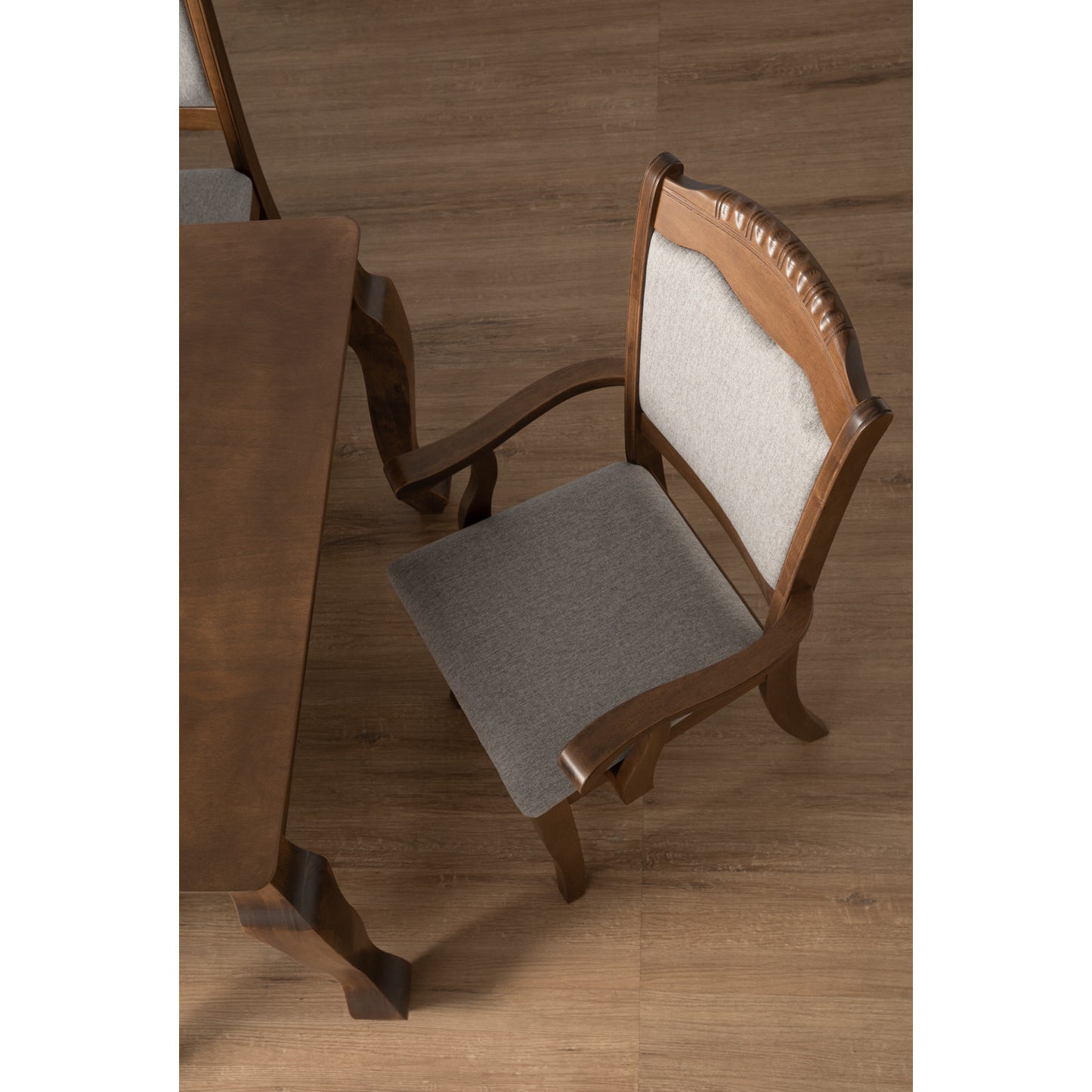 LOTUM Arm Chair