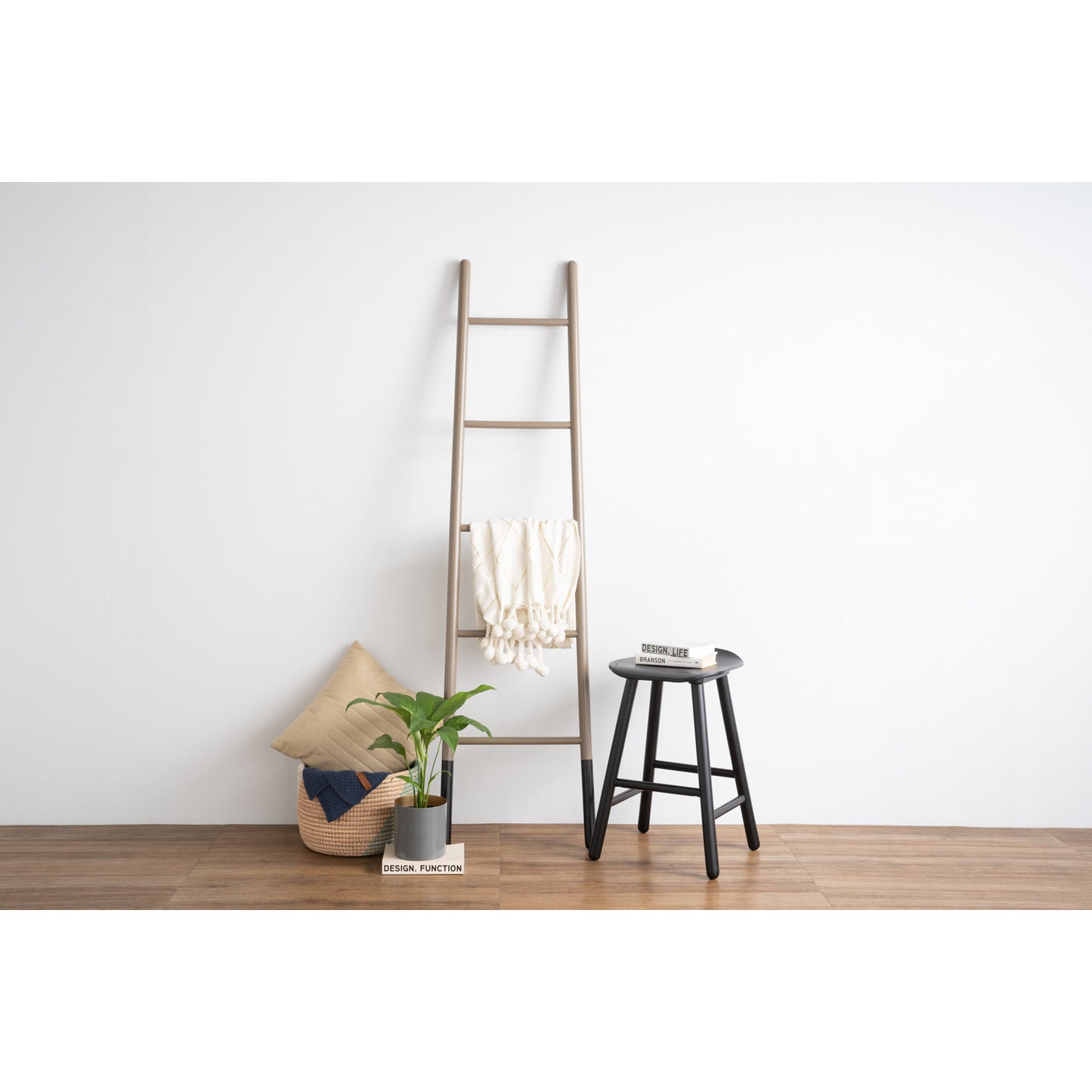 MYCROFT Ladder Hanger - Dust Brown