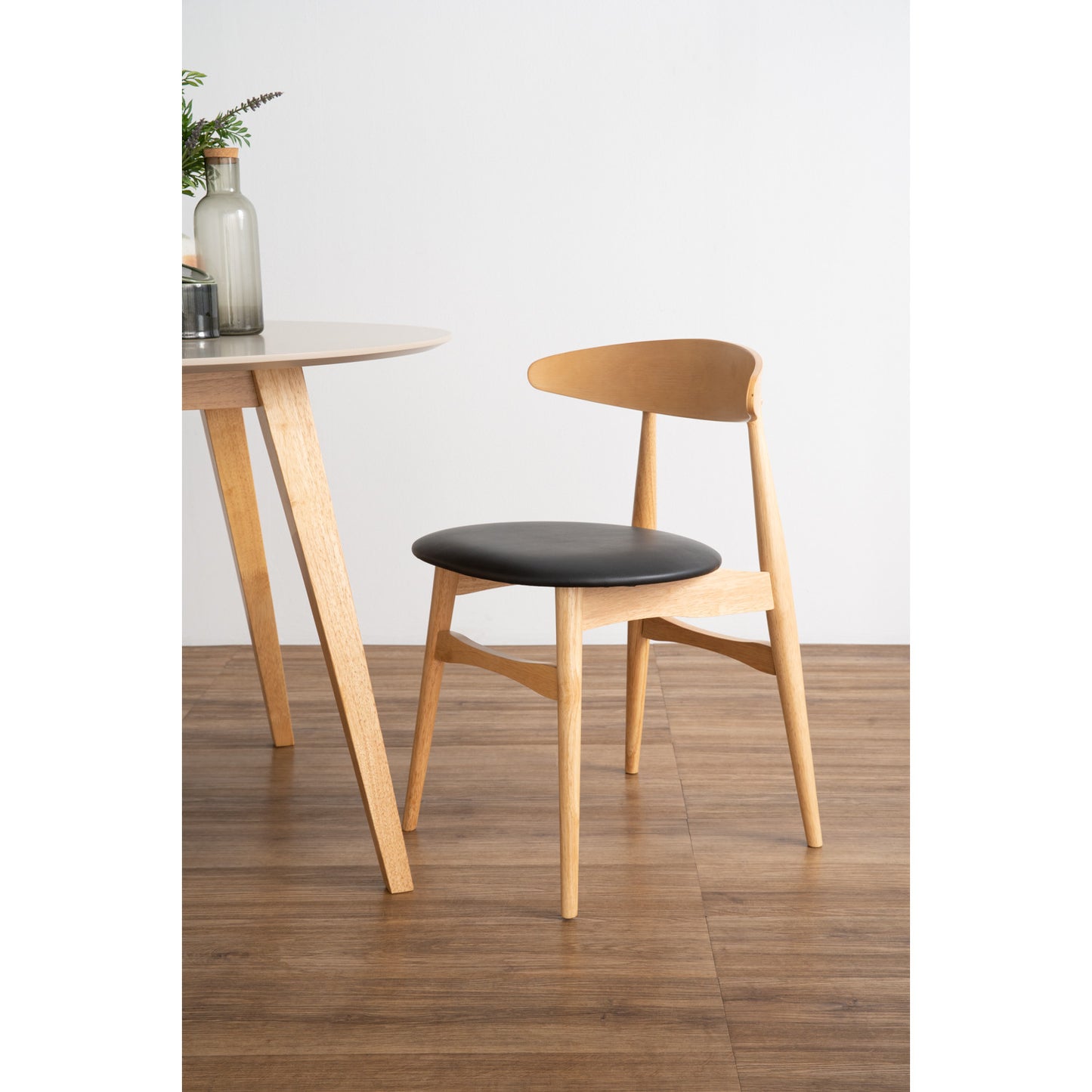 PLATON Round Dining Table - Natural Leg (1067DIA)