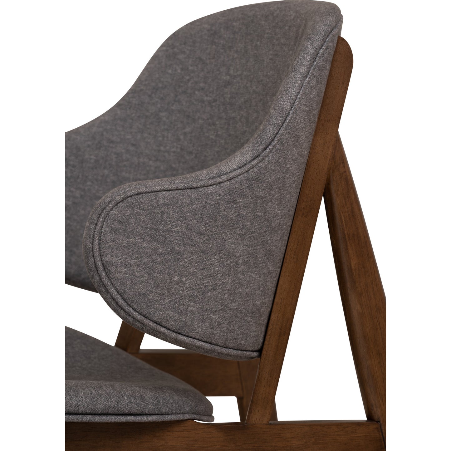 SELTOS Lounge Chair