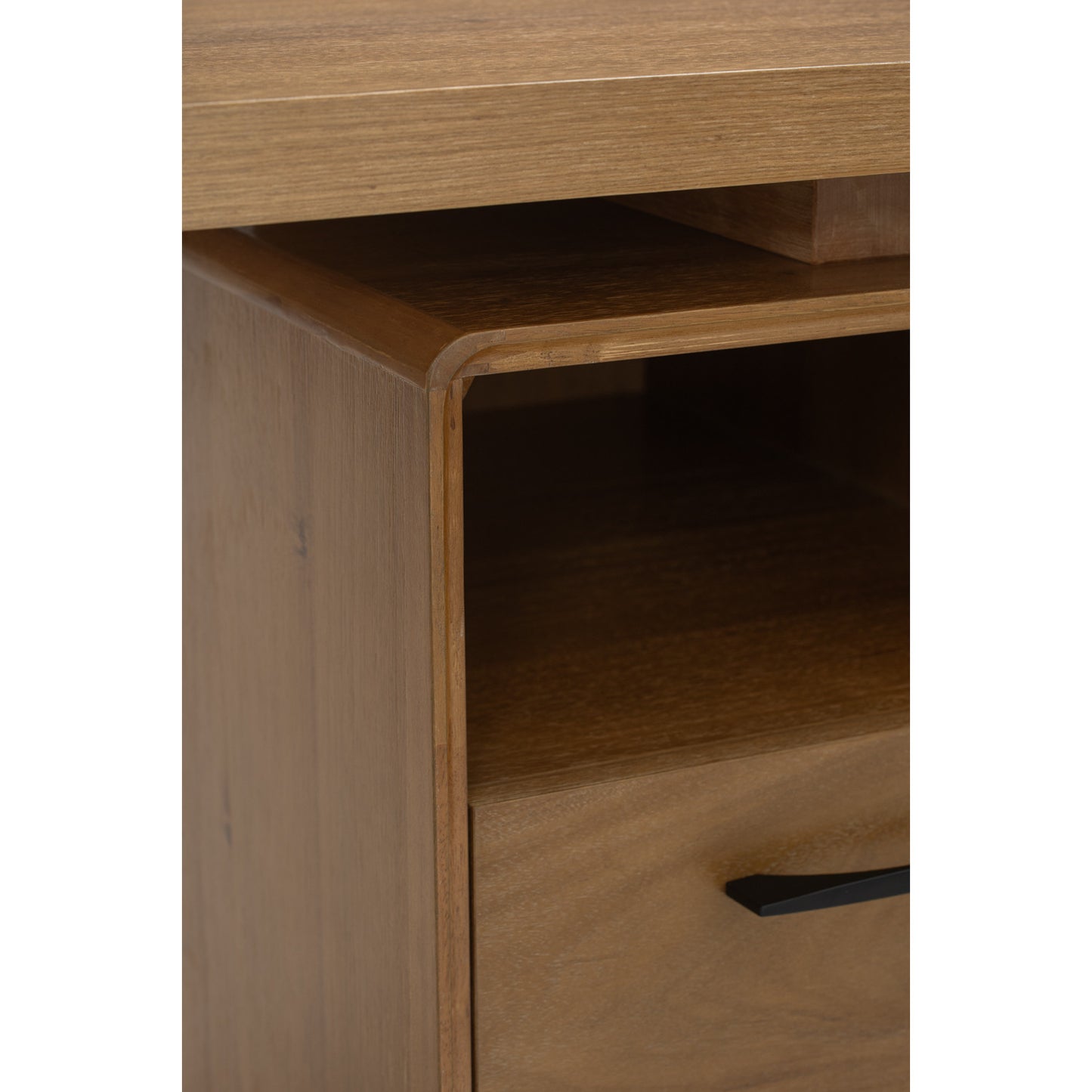 TORONTO Desk