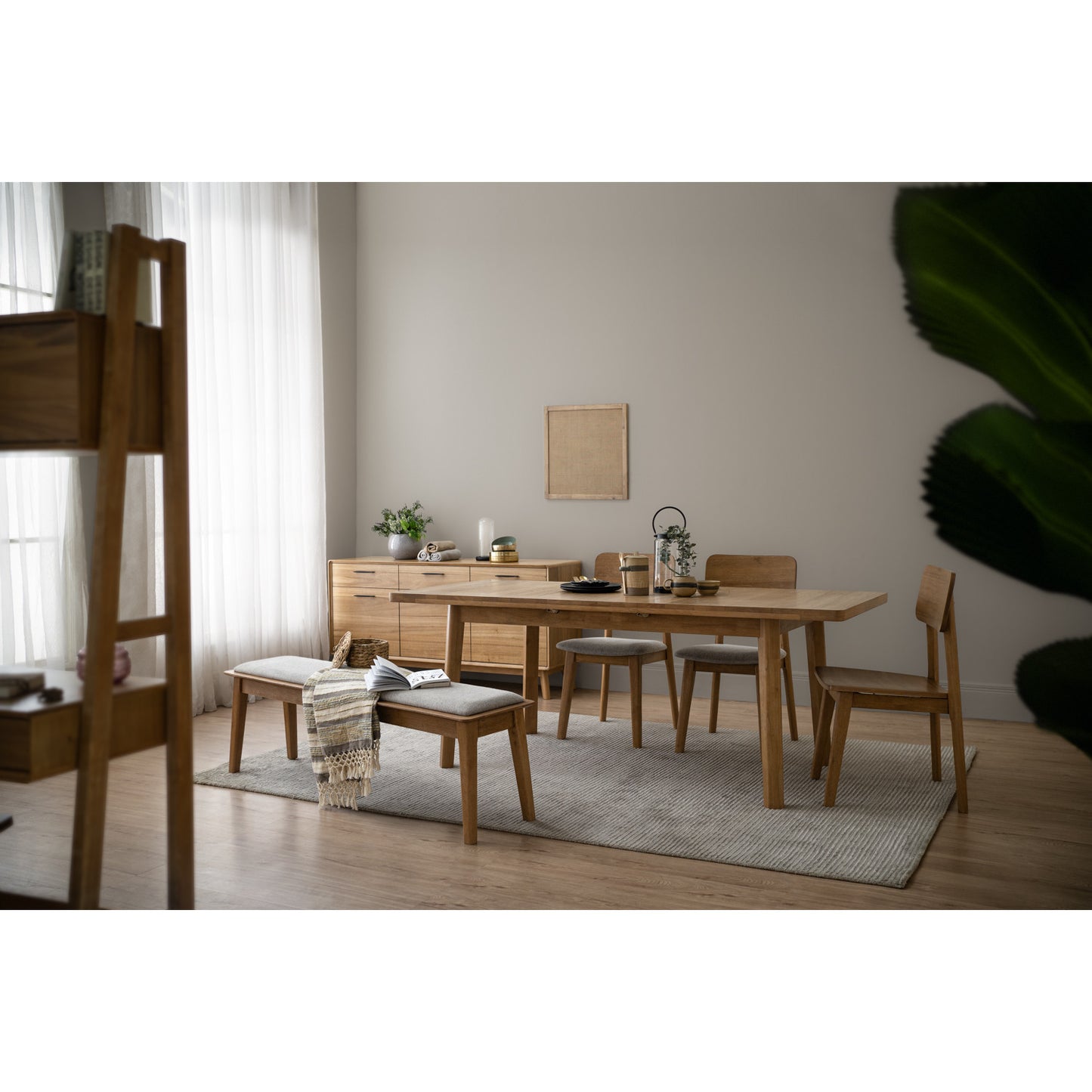 TORONTO Extendable Dining Table (1600 + 400L)